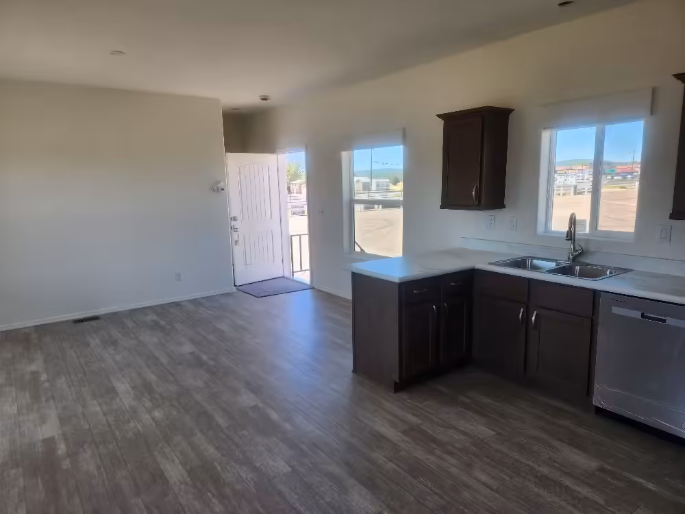 move‑in‑ready, resized, rental mobile homes, modular, maintenance, laminate flooring options
