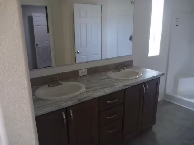 specials, LTAP, modular, three‑bed models, clearance home deals, energy‑smart
