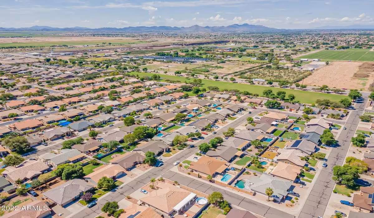 specials, real estate agents, Mobile Homes in San Tan Valle AZconverted, desert‑climate, family, Yuma park models